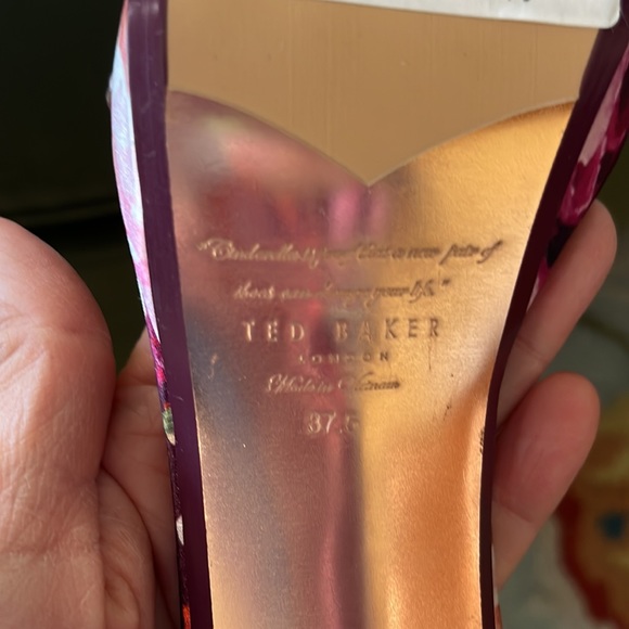 Ted Baker printed pale pink platform sandals in size 37.5(7) USA.🌸 - Picture 5 of 14